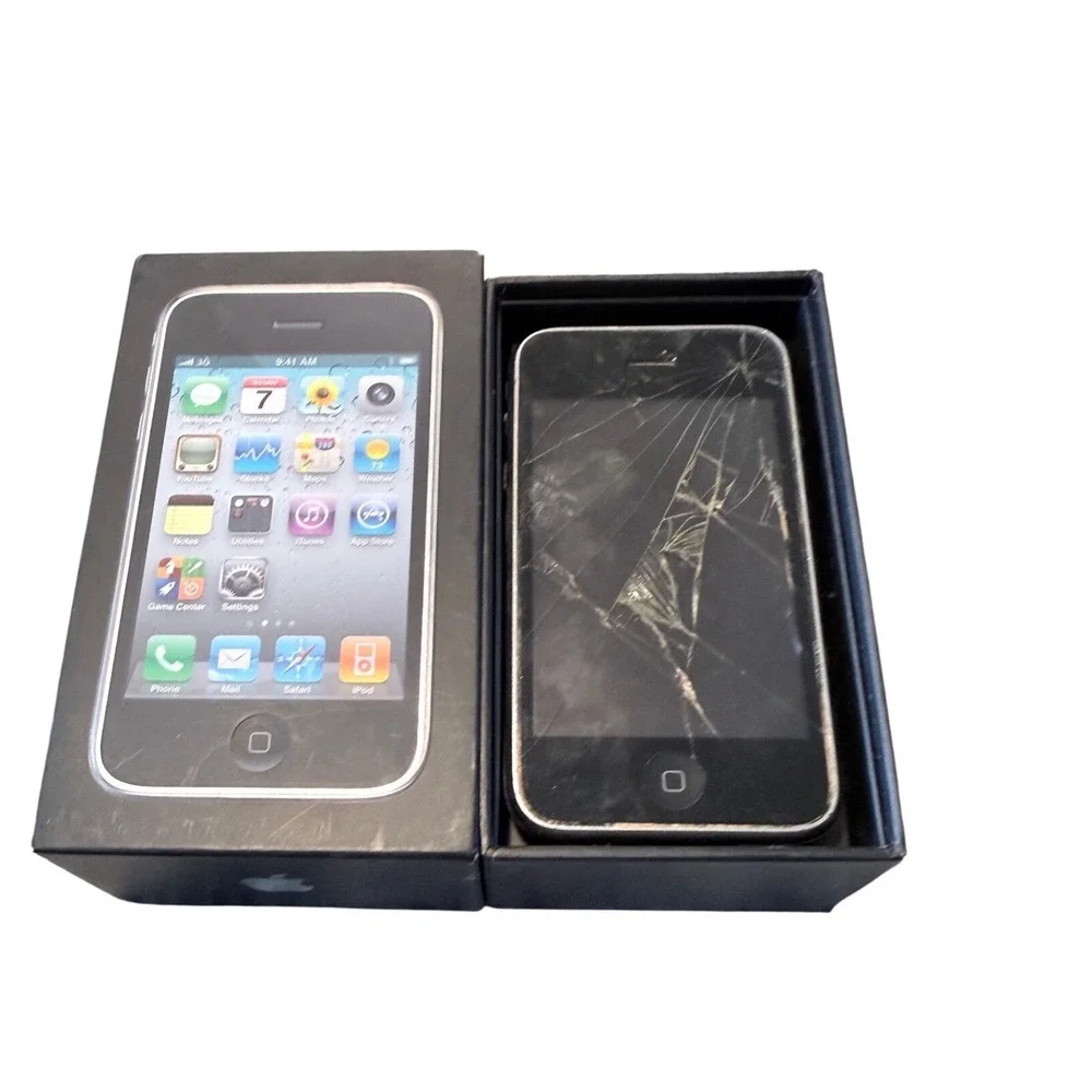 Apple iPhone 3GS 8GB Black A1303 Smartphone Original Box For Parts Repair